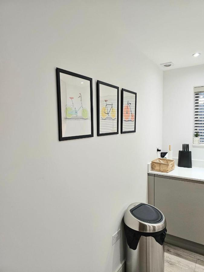 Apartamento C2, Spacious 2 Bedroom Flat In Wembley Londres